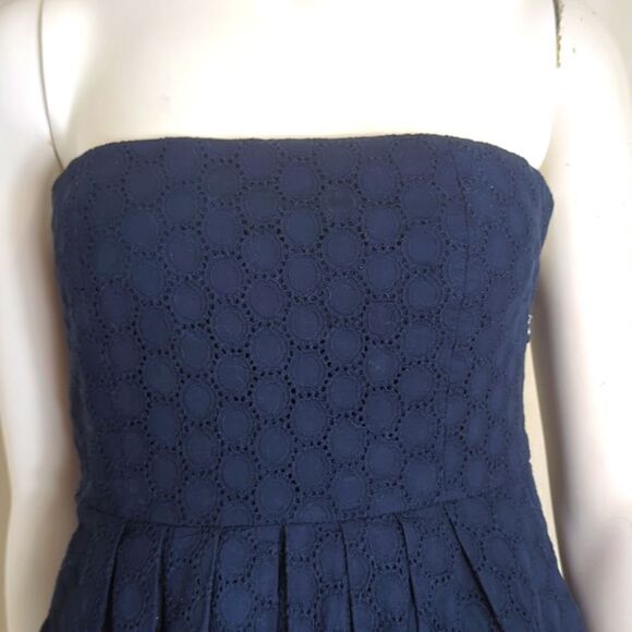 GAP Dress Navy Eyelet Strapless Size 2 - Picture 2 of 7